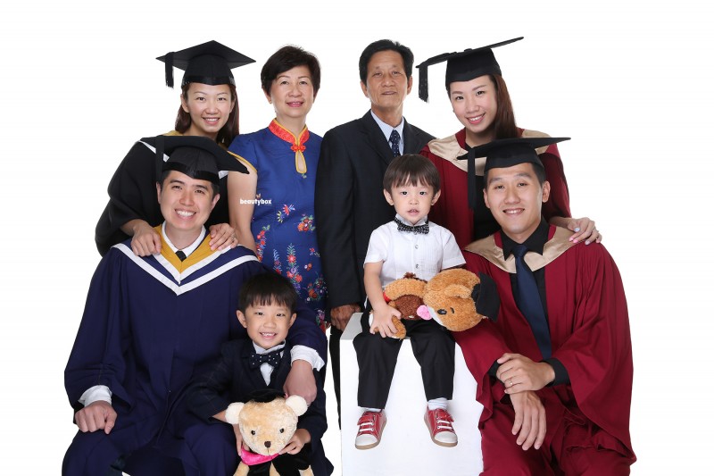 singapore professional graduation photo shoot services