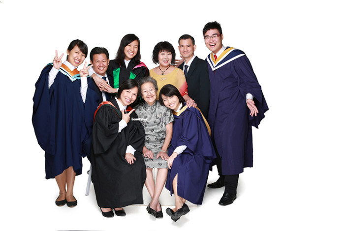 Singapore convocation family photographer