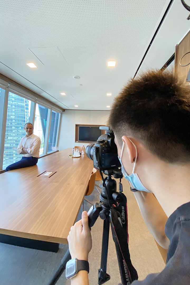 Location Corporate - Take Photos