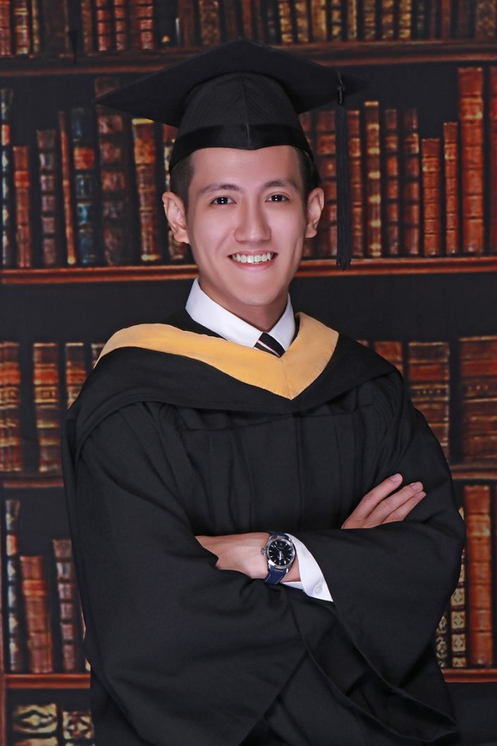 Single Graduation Portrait Studio